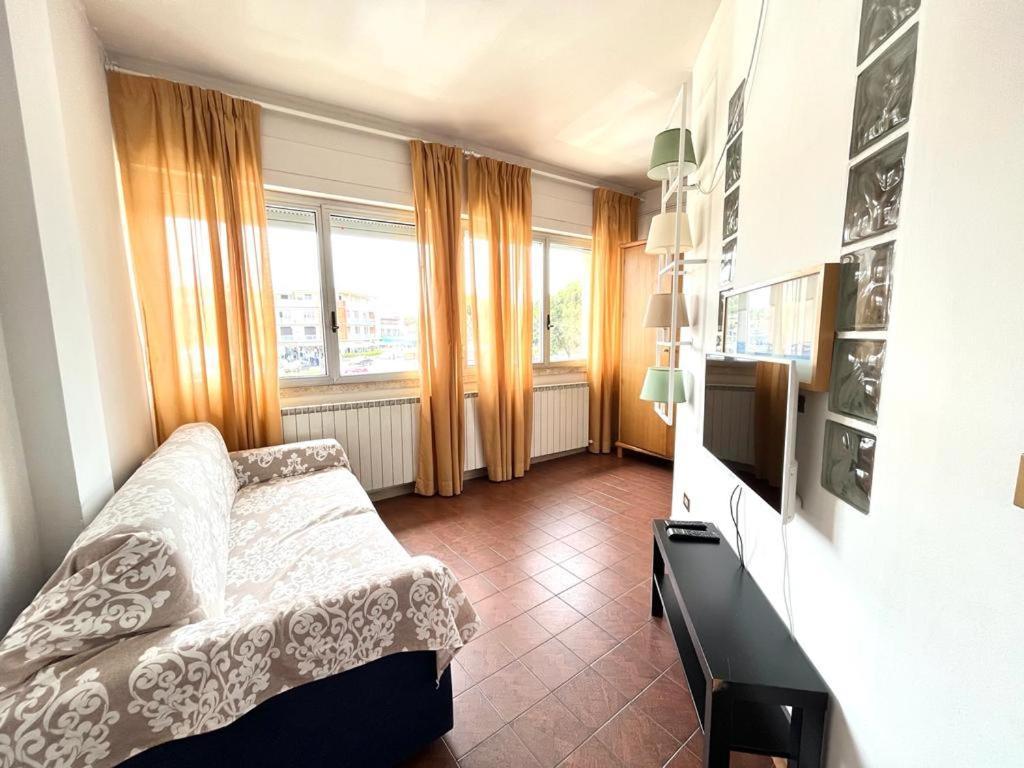 Imperiale Apartment ตีร์เรเนีย ภายนอก รูปภาพ