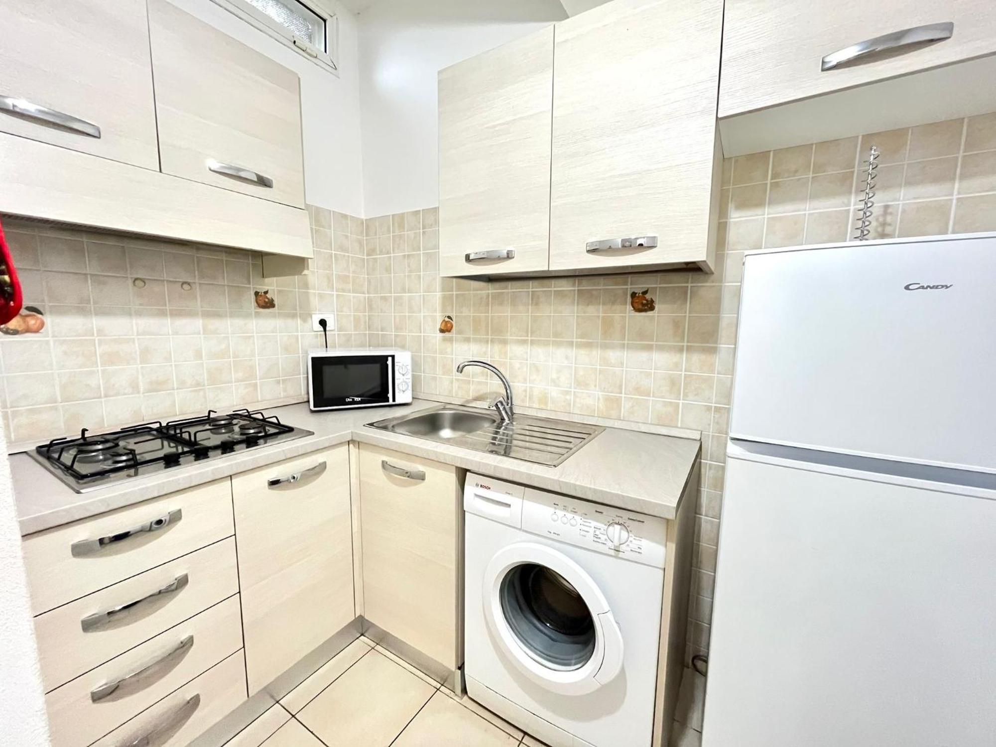 Imperiale Apartment ตีร์เรเนีย ภายนอก รูปภาพ