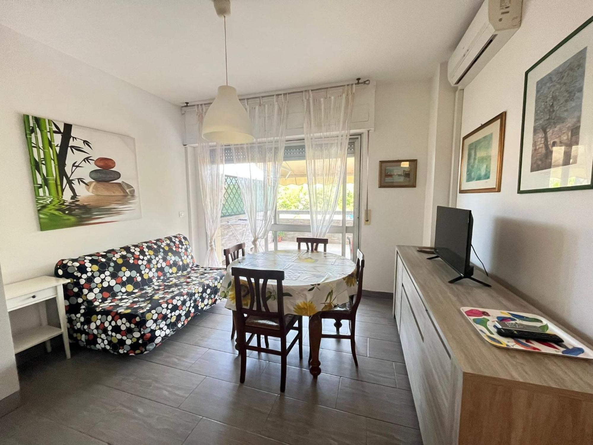 Imperiale Apartment ตีร์เรเนีย ภายนอก รูปภาพ