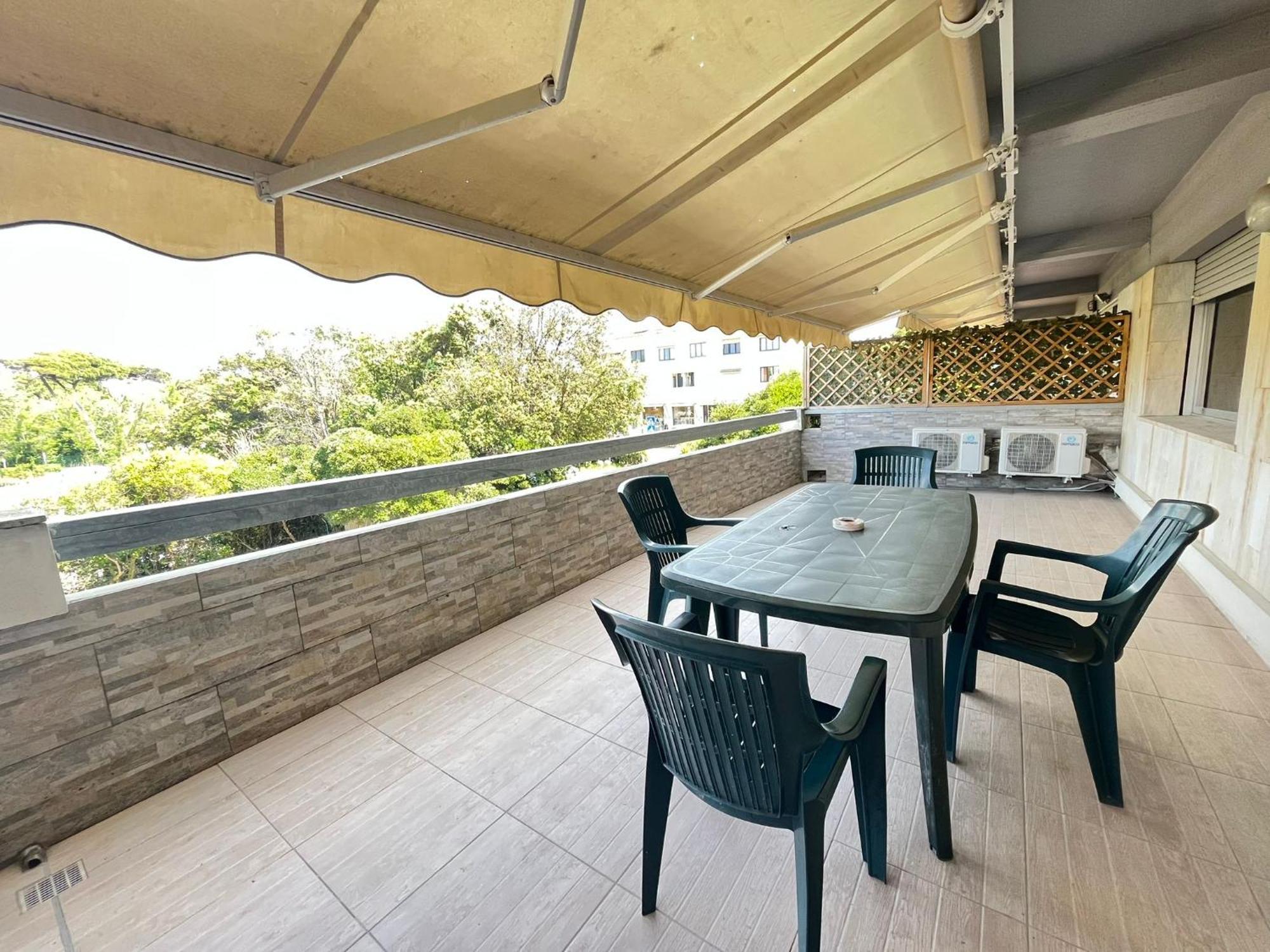 Imperiale Apartment ตีร์เรเนีย ภายนอก รูปภาพ