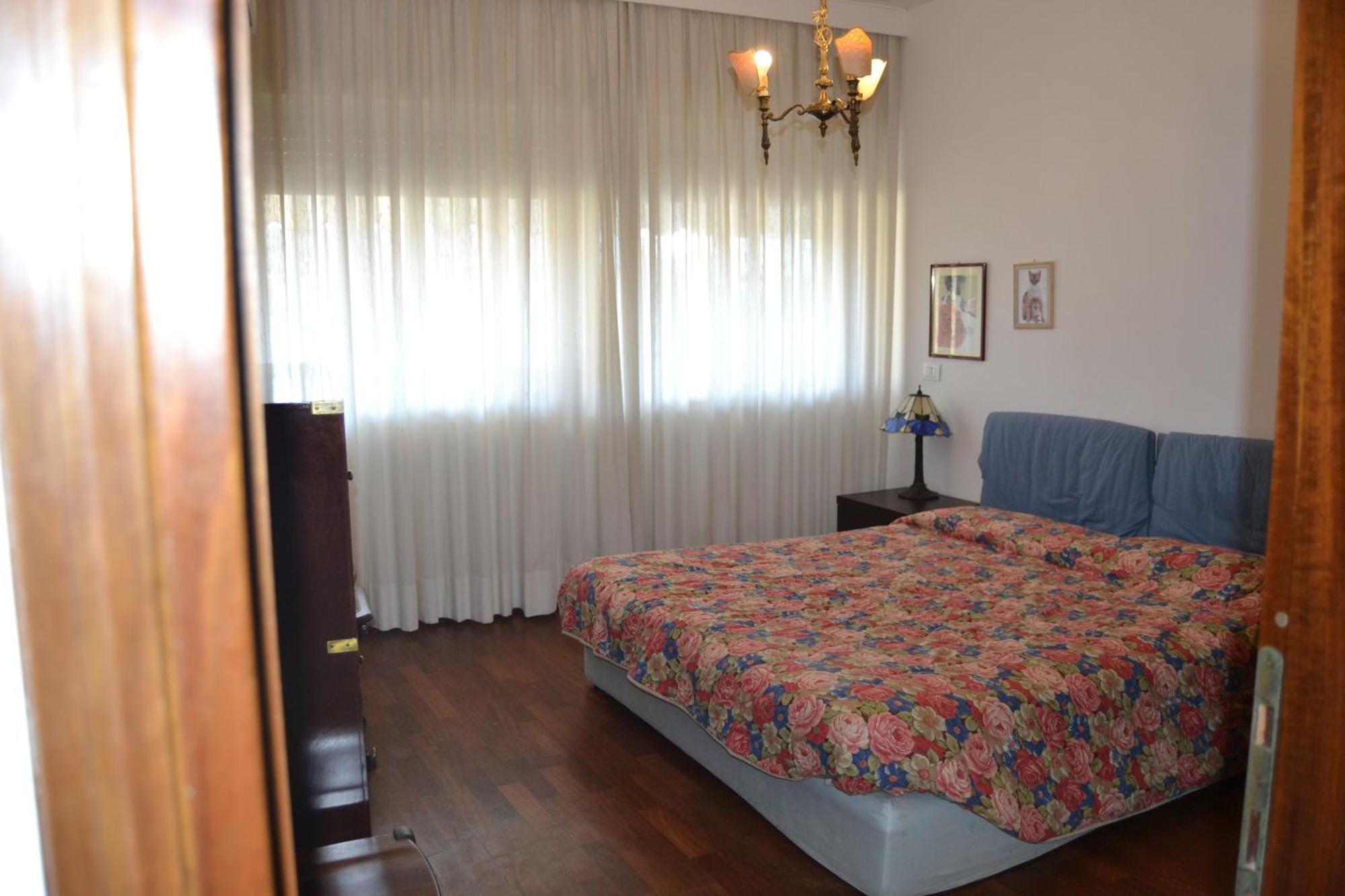 Imperiale Apartment ตีร์เรเนีย ภายนอก รูปภาพ
