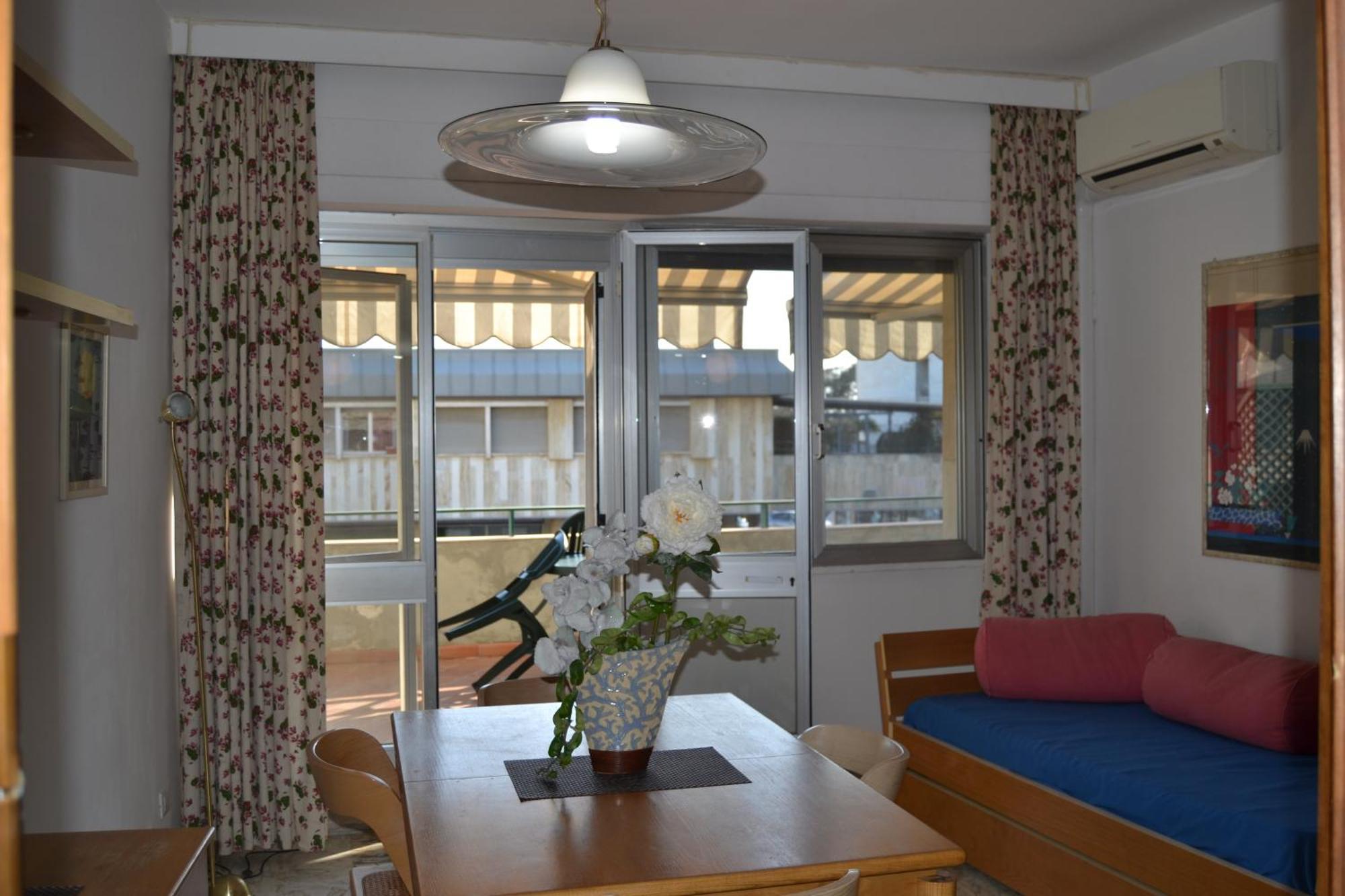 Imperiale Apartment ตีร์เรเนีย ภายนอก รูปภาพ